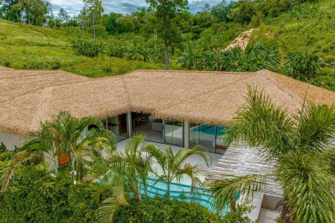 Casa de 3 dormitorios en Ko Samui, Tailandia № 121326 - foto 17