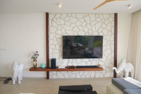 Casa de 5 dormitorios en Ko Samui, Tailandia № 121328 - foto 15