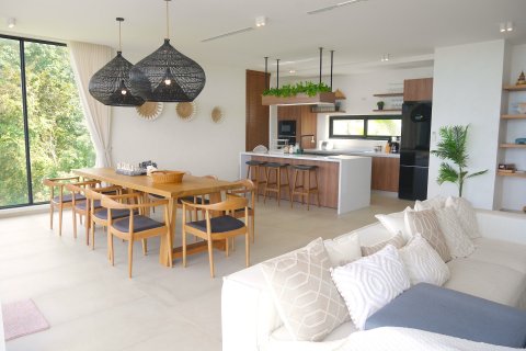 Casa de 5 dormitorios en Ko Samui, Tailandia № 121328 - foto 16