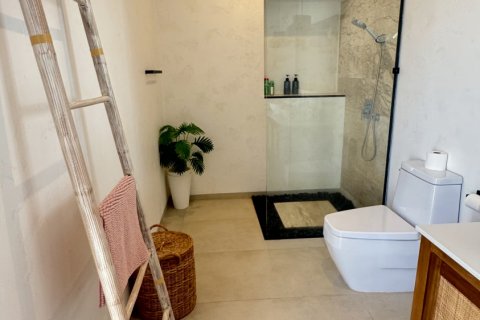 Casa de 5 dormitorios en Ko Samui, Tailandia № 121328 - foto 10