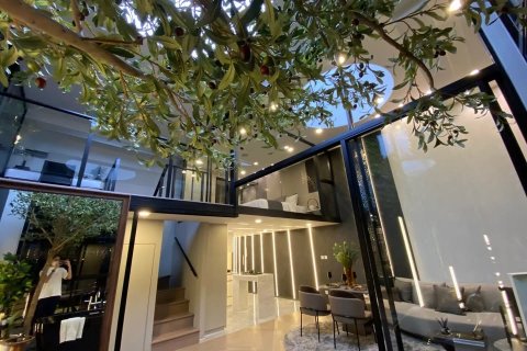 Condominio de 3 dormitorios en Watthana, Bangkok, Tailandia № 124026 - foto 15