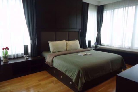 Off-plan The Emporio Place in Bangkok, Thailand № 36631 - photo 5