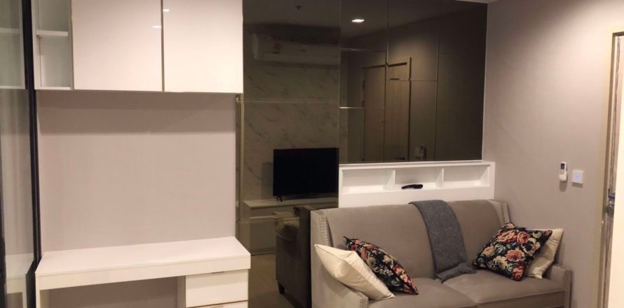 Condo à Bangkok, Thaïlande, 1 chambre à Life One Wireless № 82305