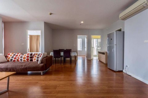 Off-Plan Condo One X Sukhumvit 26 in Bangkok, Thailand № 28711 - Foto 5