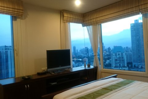 Condominio de 2 dormitorios en Bangkok, Tailandia № 144104 - foto 11