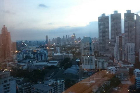 Condominio de 2 dormitorios en Bangkok, Tailandia № 144104 - foto 19