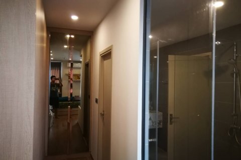 Condominio de 1 dormitorio en Bangkok, Tailandia № 143969 - foto 4