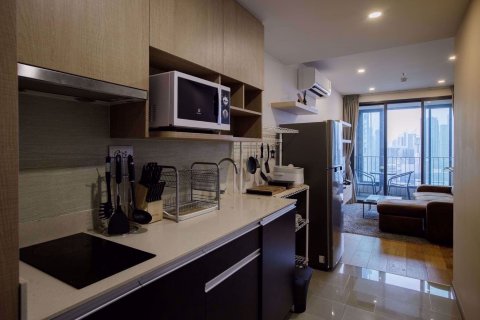 Condominio de 1 dormitorio en Ratchathewi, Bangkok, Tailandia № 76627 - foto 3