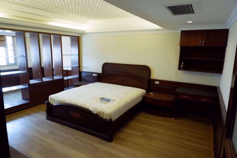 Condo à Suan Luang, Bangkok, Thaïlande, 4 chambres  № 76625 - photo 6