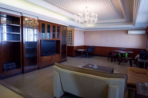 Condo à Suan Luang, Bangkok, Thaïlande, 4 chambres  № 76625 - photo 2