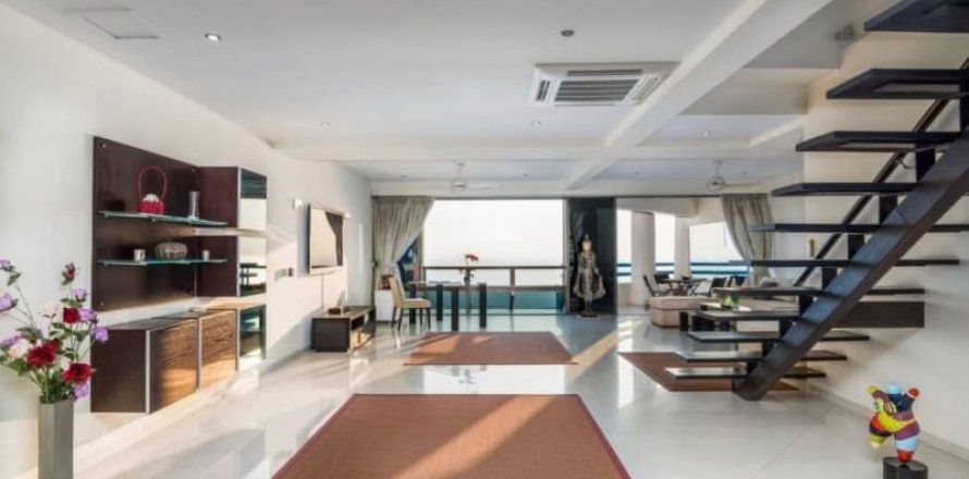 Condominio de 3 dormitorios en Pattaya, Tailandia № 99599