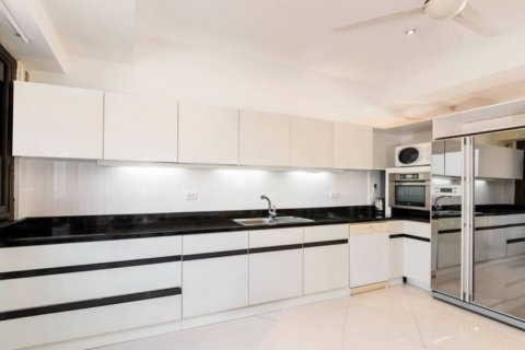 Condominio de 3 dormitorios en Pattaya, Tailandia № 99599 - foto 9
