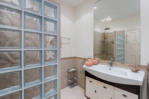 Condominio de 3 dormitorios en Pattaya, Tailandia № 99599 - foto 15