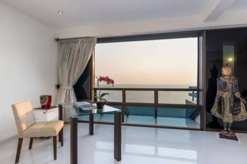 Condominio de 3 dormitorios en Pattaya, Tailandia № 99599 - foto 10