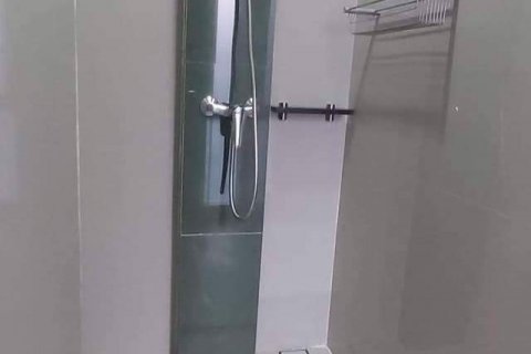 Condominio de 1 dormitorio en Phra Khanong, Bangkok, Tailandia № 99602 - foto 16