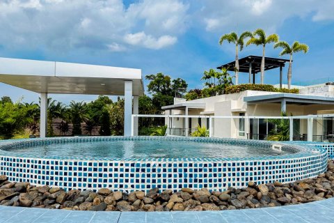 Condo in Bang Tao, Thailand, 4 bedrooms № 120802 - photo 4