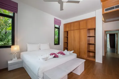 Chalet de 3 dormitorios en Phuket, Tailandia № 107201 - foto 11