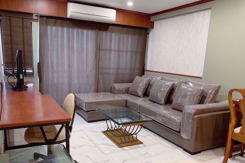 Condo in Khlong Toei, Bangkok, Thailand, 1 bedroom  № 76729