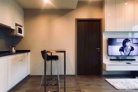 Condominio de 2 dormitorios en Chatuchak, Bangkok, Tailandia № 76733 - foto 3