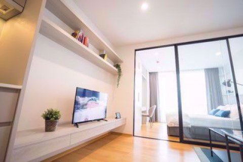 Condo in Bang Rak, Bangkok, Thailand, 1 bedroom № 76730 - photo 2