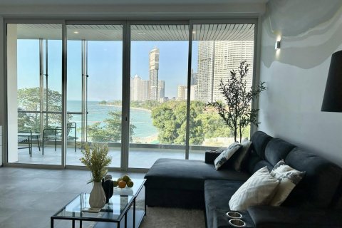Condo in Pattaya, Thailand, 2 bedrooms  № 80993