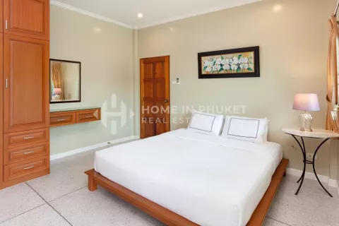 Haus in Rawai, Thailand 4 Schlafzimmer № 132045 - Foto 10
