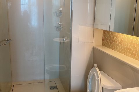 Condominio de 1 dormitorio en Phra Khanong, Bangkok, Tailandia № 144128 - foto 10