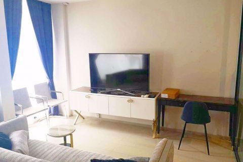 Condo in Bangkok, Thailand, 1 bedroom in Noble Ploenchit  № 78102