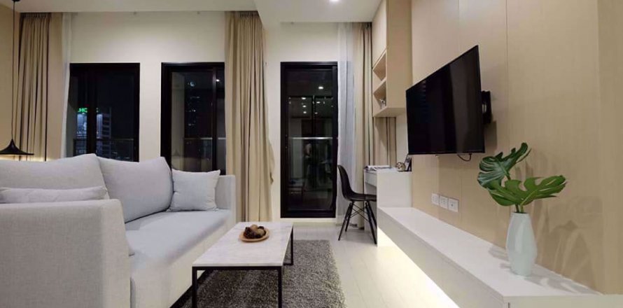 Condo in Bangkok, Thailand, 1 bedroom in Noble Ploenchit № 78103