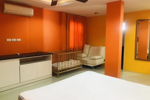 Casa de 3 dormitorios en Pattaya, Tailandia № 80284 - foto 14