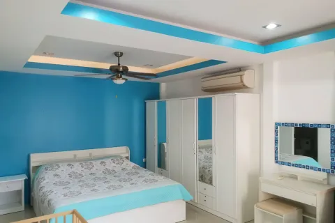 Casa de 3 dormitorios en Pattaya, Tailandia № 80284 - foto 8