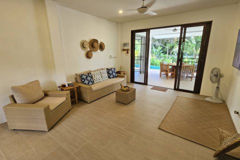 Chalet de 3 dormitorios en Surat Thani, Tailandia № 115887 - foto 8