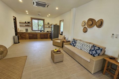 Chalet de 3 dormitorios en Surat Thani, Tailandia № 115887 - foto 10