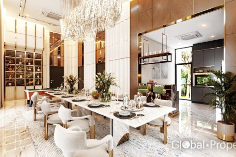 Casa de 5 dormitorios en Pattaya, Tailandia № 125755 - foto 12