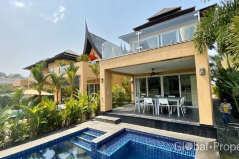 House in Ko Chang, Thailand 3 bedrooms № 125759