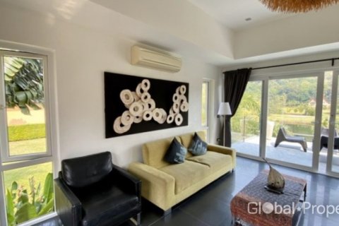 Casa de 3 dormitorios en Ko Chang, Tailandia № 125759 - foto 3