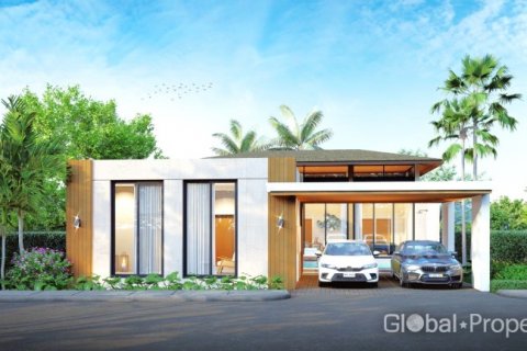Casa de 4 dormitorios en Pattaya, Tailandia № 125756 - foto 3