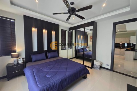 Estudio en Pattaya, Tailandia № 132129 - foto 18
