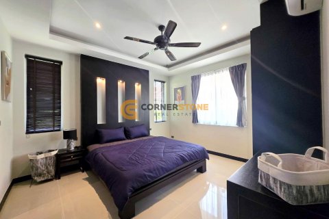 Estudio en Pattaya, Tailandia № 132129 - foto 16