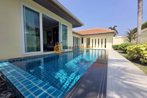 Estudio en Pattaya, Tailandia № 132129