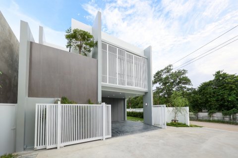 Casa de 4 dormitorios en Phuket, Tailandia № 79820 - foto 2