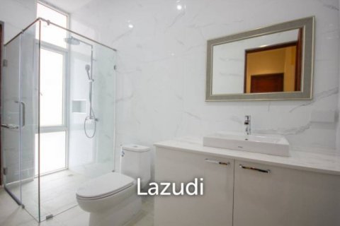 Chalet de 4 dormitorios en Hua Hin, Tailandia № 120594 - foto 10