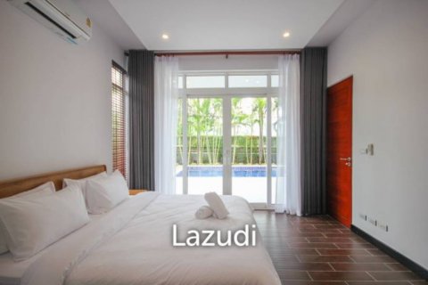 Chalet de 4 dormitorios en Hua Hin, Tailandia № 120594 - foto 9