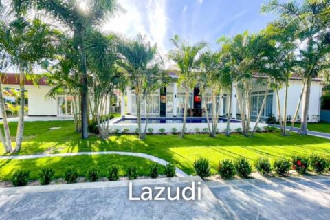 Villa à Hua Hin, Thaïlande 4 chambres № 120594
