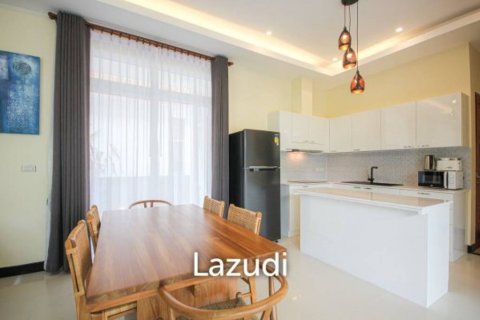Chalet de 4 dormitorios en Hua Hin, Tailandia № 120594 - foto 5