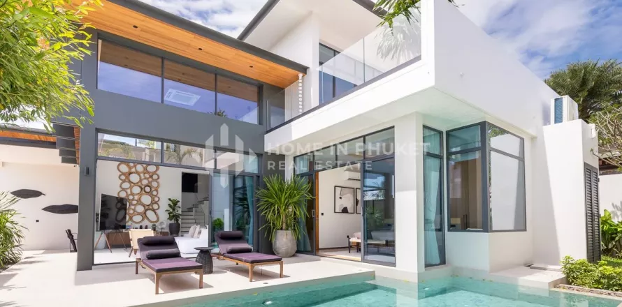 Casa de 3 dormitorios en Chalong, Tailandia № 131770