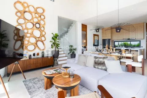 Casa de 3 dormitorios en Chalong, Tailandia № 131770 - foto 4