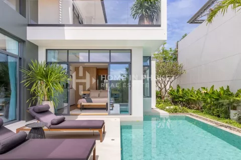 Casa de 4 dormitorios en Chalong, Tailandia № 131771 - foto 3