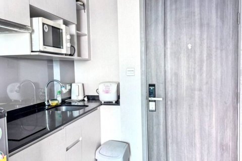 Condominio de 1 dormitorio en Chatuchak, Bangkok, Tailandia № 132989 - foto 3