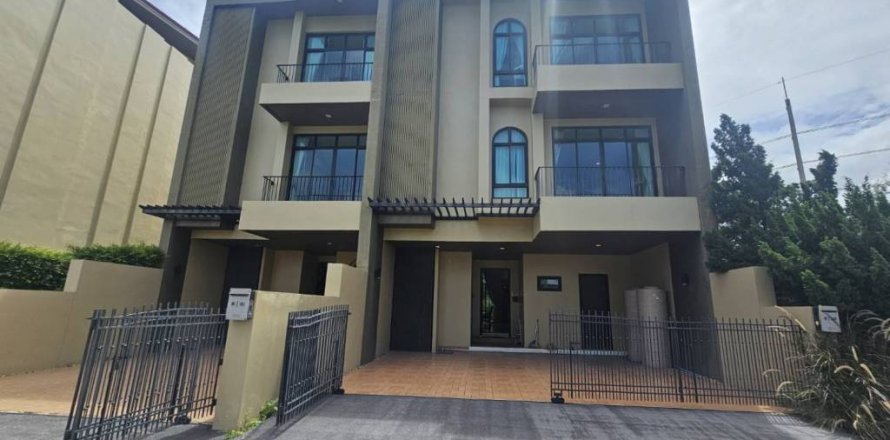 Reihenhaus in Hua Hin, Thailand 3 Schlafzimmer № 132992